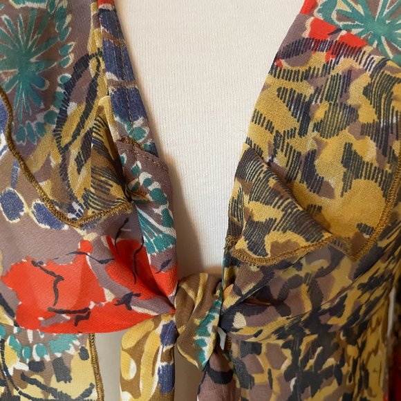 Cabi Sheer Floral Tie Front Top - Picture 3 of 6